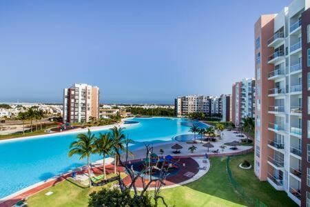 Departamento En Cancun Con 7 Albercas Tipo Playa Y Laguna מראה חיצוני תמונה