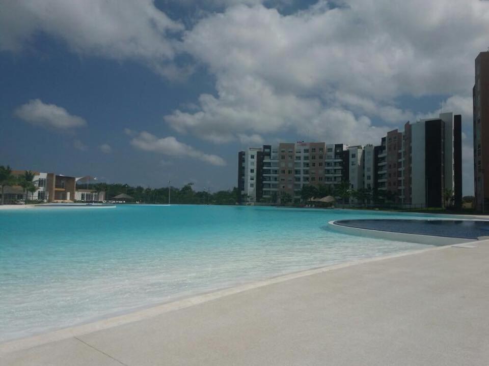 Departamento En Cancun Con 7 Albercas Tipo Playa Y Laguna מראה חיצוני תמונה